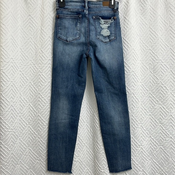 Judy Blue Relaxed Fit Frayed Hem Skinny Jeans Size 1 / 25 - Picture 2 of 4